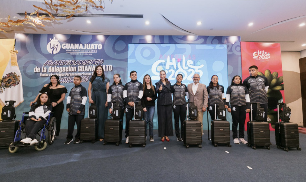 Libia Dennise abanderó con orgullo a la Delegación guanajuatense que competirá en los Juegos Parapanamericanos Juveniles Chile 2025.