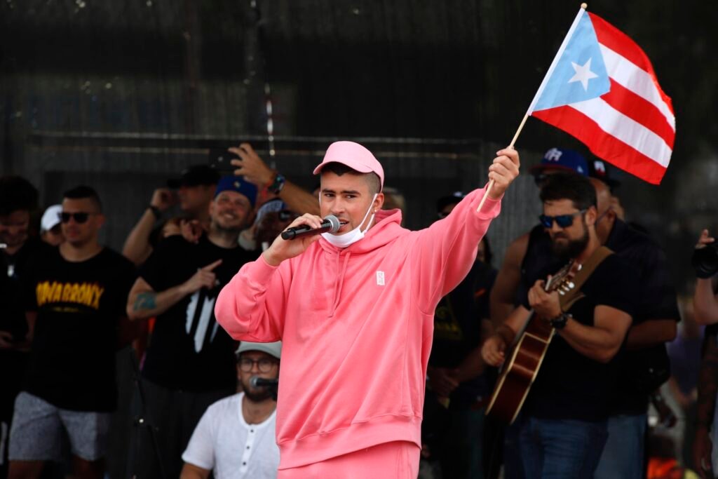 Bad Bunny sigue con su éxito en su natal Puerto Rico, y ahora también domina en streaming.