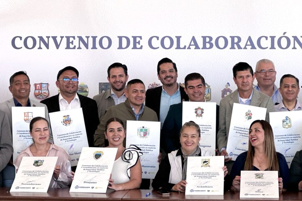 Chelis Oliveros estuvo presente y fue partícipe de la firma del Convenio de Coordinación y Colaboración en materia de Seguridad Pública y Tecnología.