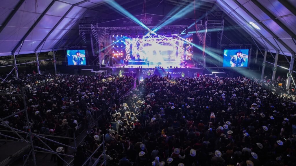 Miles de personas se dieron cita al concierto de Los Ávila MX, quienes cerraron con broche de oro la Feria de San Miguel de Allende 2025.