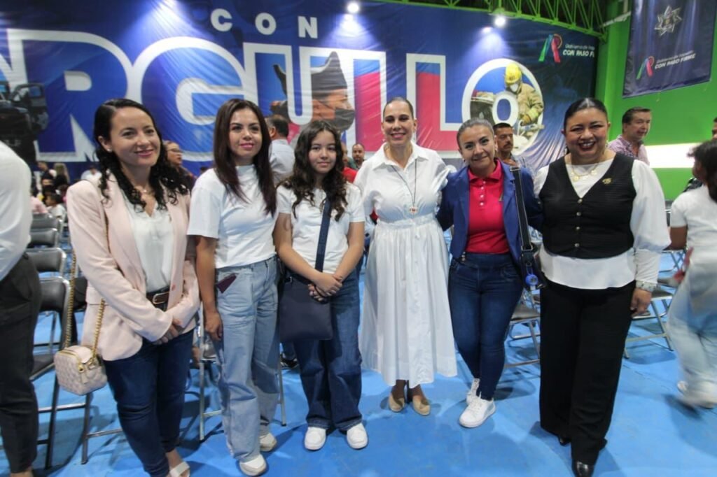Lorena Alfaro García y Valeria Alfaro reiteraron su compromiso por trabajar a favor de niñas, niños y adolescentes .