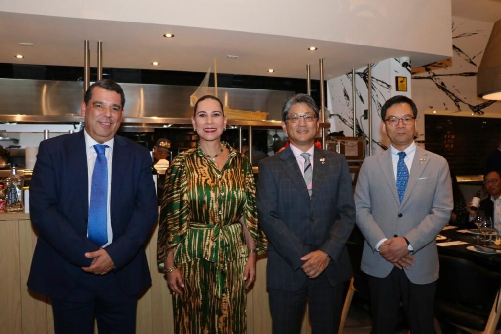 Autoridades de Irapuato fortalecen lazos entre México y Japón Lorena Alfaro destacó que este festival fortalece la presencia de la comunidad japonesa que radica en Guanajuato e Irapuato.