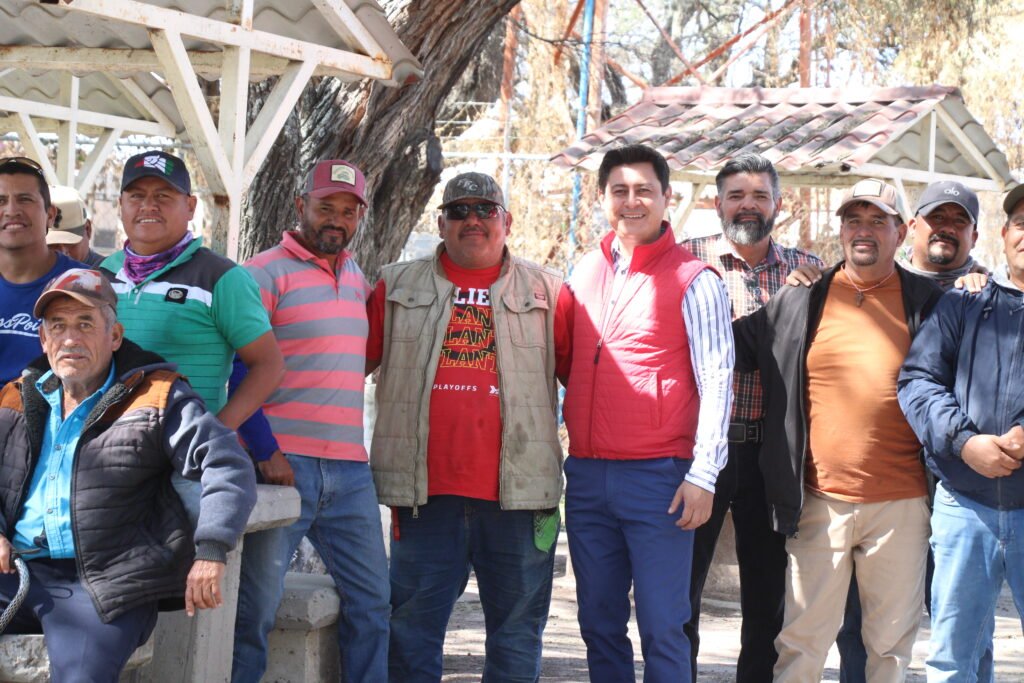 Adolfo Alfaro dio el banderazo a estas obras, las cuales tendrán una inversión superior al millón y medio.