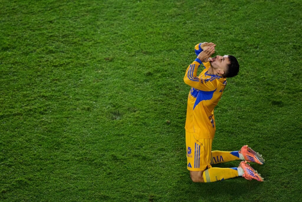 Tigres vence en su casa al Toluca en el partido de ida. Dejan con vida a los Diablos.