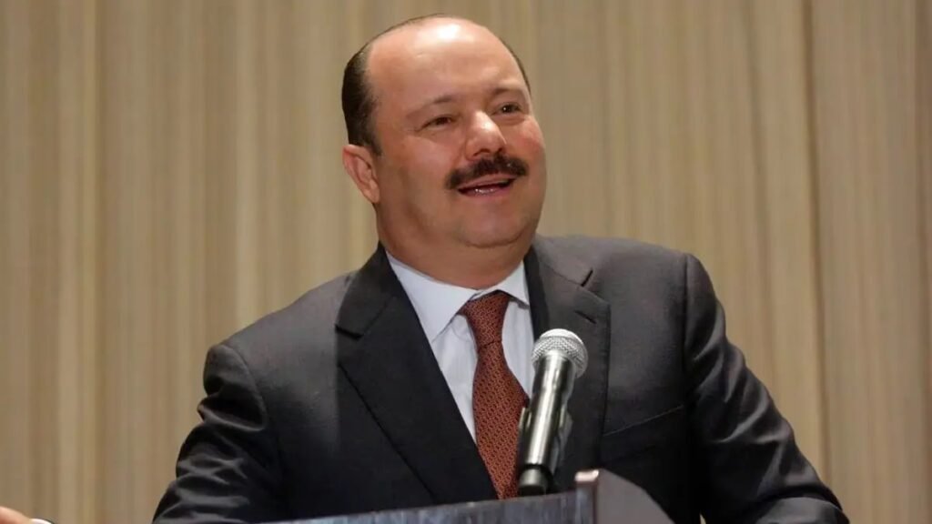 ¡No sale! César Duarte es ingresado ahora al Altiplano por lavado de dinero Cuando se pensó que podría salir libre, ahora César Duarte Jáquez, fue detenido; ya está en el Altiplano por lavado de dinero.