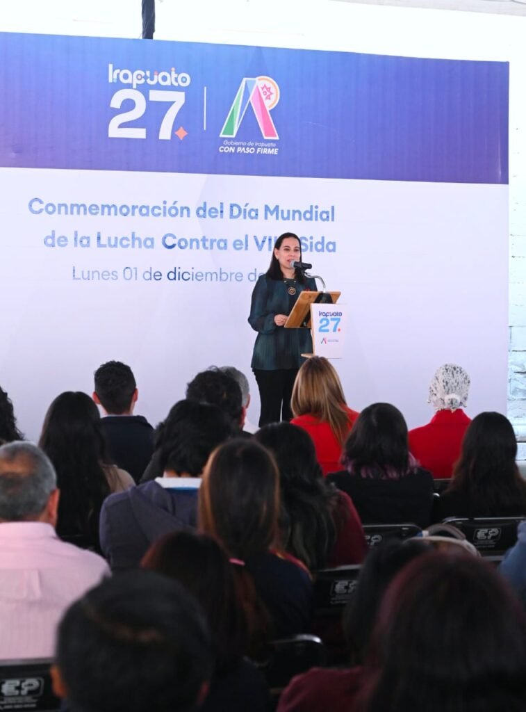 Autoridades de Irapuato crean conciencia en la lucha contra el VIH Lorena Alfaro García, reiteró la importancia de la prevención en los temas de salud y resaltó su compromiso de trabajar de la mano con la sociedad.