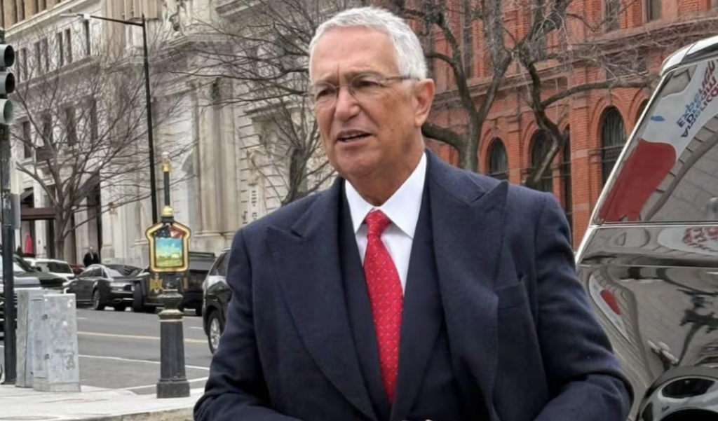 Pese a la persecución política, el dueño de la empresa destacó que sus compañías han pagado más de 300 mil millones de pesos en impuestos.