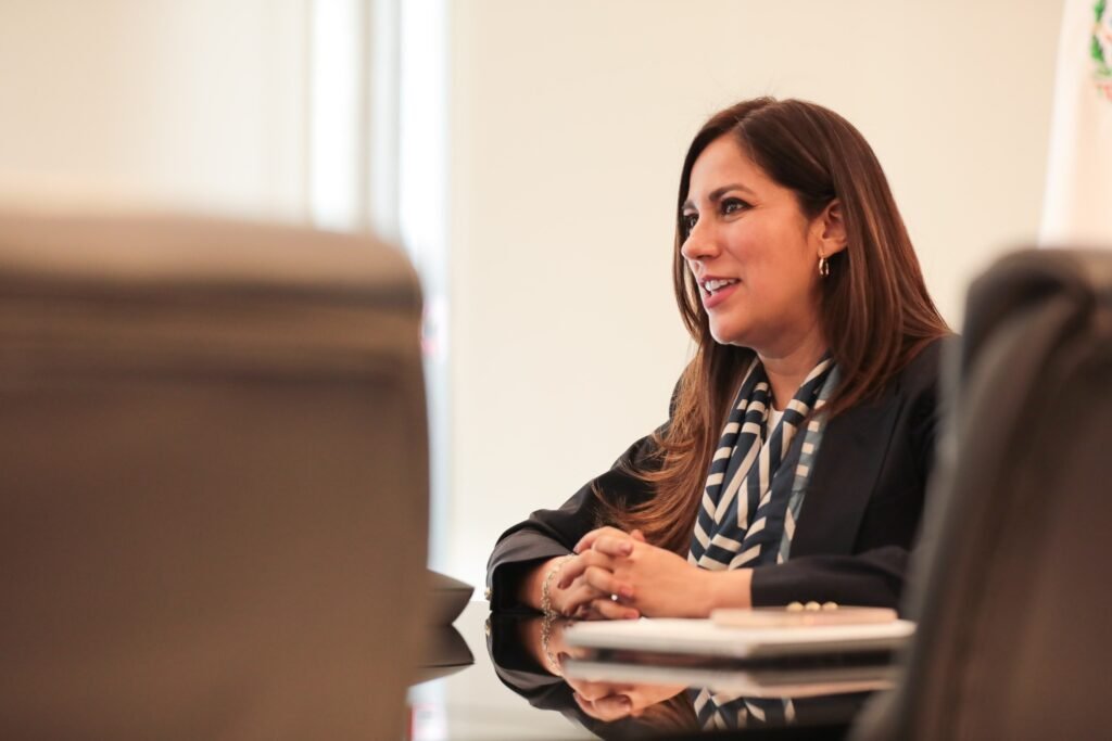 Autoridades del Gobierno de la Gente, que encabeza Libia Dennise, buscan una mejor Competencia Organizacional en el Contexto de la Sostenibilidad.