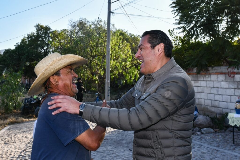 Mauricio Trejo visita las comunidades de San Miguel de Allende, donde reitera su compromiso de trabajar por los sanmiguelenses.