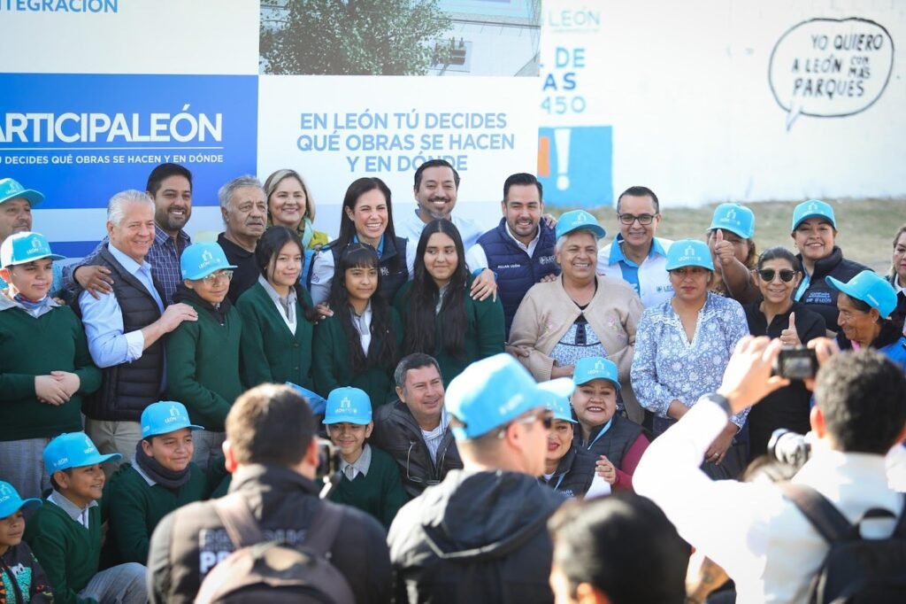 Ale Gutiérrez inaugura mini deportiva Villa Hermosa y el parque del Sur III sección Ale Gutiérrez destacó que hoy en día, la Red de Parques más grande de México continúa consolidándose en León.