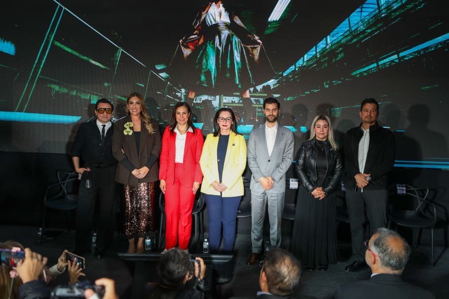 León pone en la mira a la Industria del Calzado con SAPICA Ale Gutiérrez destacó que este evento SAPICA edición 94 , refleja la identidad, la fuerza y la evolución de la ciudad.