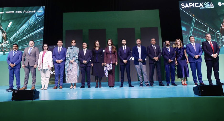 ¡Con paso firme! Inauguran SAPICA 94 Autoridades de Guanajuato y Municipales de León presentes en el arranque de SAPICA 94, en el marco de los 100 años de la industria del calzado organizada en Guanajuato.