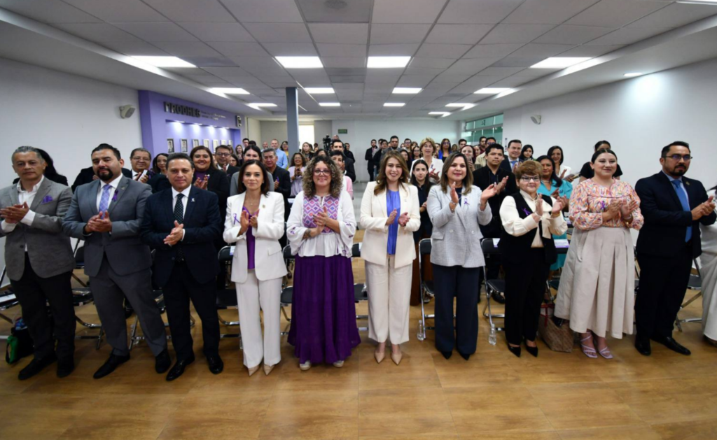 La PRODHEG imparte conferencia sobre “Los derechos de las mujeres bajo acecho”, impartida por la doctora Vanessa Góngora Cervantes.