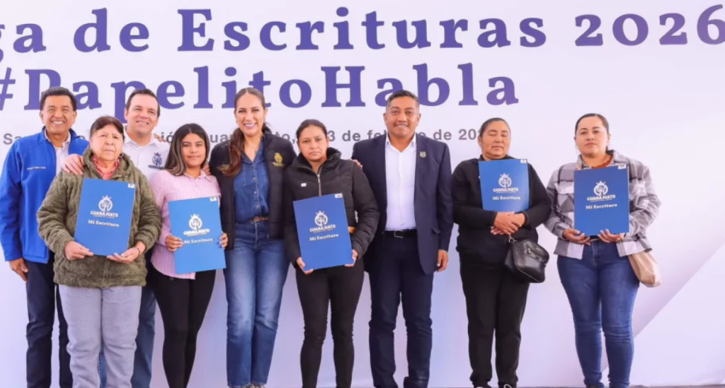 Libia Dennise realizó la entrega de escrituras, obras de infraestructura educativa y caminos en San Diego de la Unión.