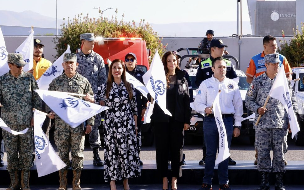 Libia Dennise da el banderazo al Operativo San Cristóbal en Guanajuato Libia Dennise destacó que el operativo contempla presencia permanente en todo el estado para prevenir accidentes, delitos y emergencias.
