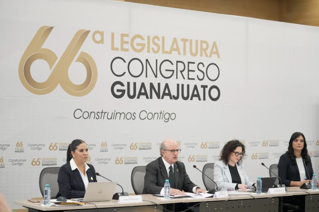 Las y los diputados locales del PAN y PRD reiteraron su compromiso por seguir trabajando a favor de la educación y el deporte de los guanajuatenses.