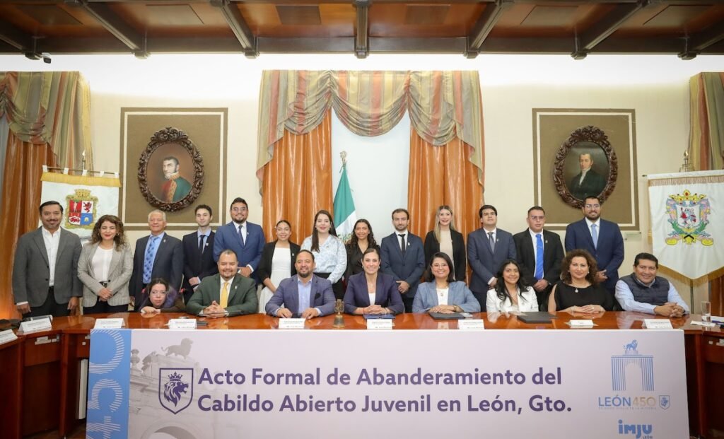 Ale Gutiérrez destacó que los integrantes trabajarán en comisiones de medio ambiente, cultura de paz, espacios públicos y desarrollo económico.