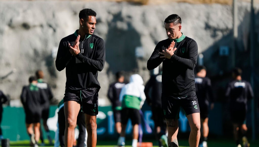 El Club León buscará hoy por la noche sorprender y ganarle al Mazatlán en su casa.