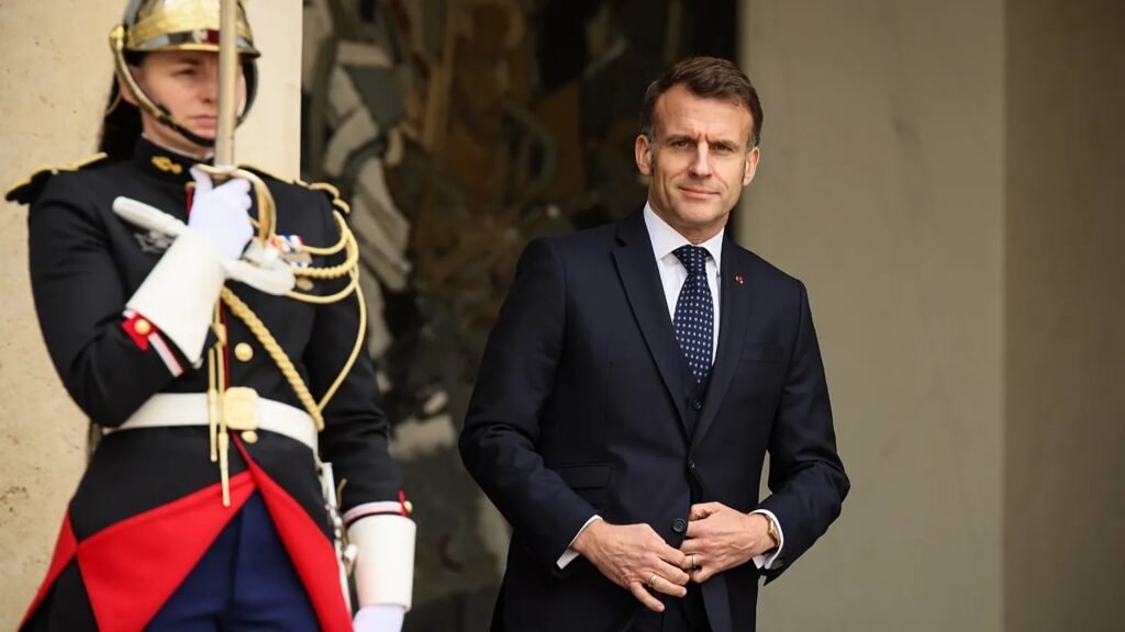 ¡No se anda con juegos! Macron se refuerza con armas nucleares Ante los ataques en el medio oriente, Emmanuel Macron dijo que Francia aumentará el número de sus ojivas nucleares