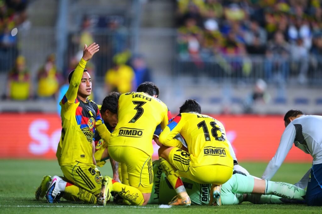 Luis Ángel Malagón sufre lesión y tras un estudio médico, estará varios meses fuera de las canchas.