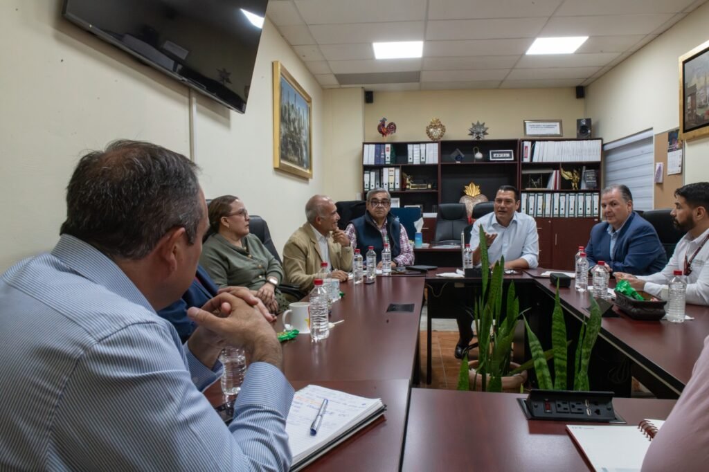 San Miguel de Allende trabaja de la mano con CONAGUA Mauricio Trejo se reunió con el director de la Comisión Nacional del Agua (CONAGUA) en Guanajuato, Ángel Ortega.