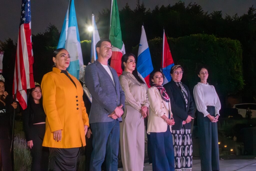 La directora de Turismo, Tania Castillo fue la encargada de inaugurar el Festival Internacional 'San Miguel de Allende 200 Años'.