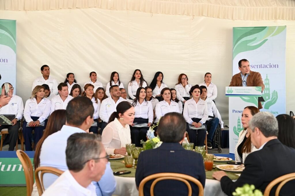 Adrián Hernández Alejandri reiteró su compromiso con la gente de Dolores Hidalgo, en seguir trabajando a favor de la salud.