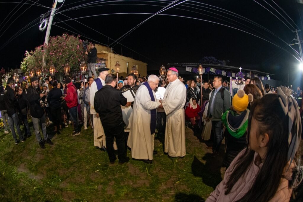 Las calles de San Miguel de Allende congregaron alrededor de 15 mil personas, que formaron parte de esta festividad.