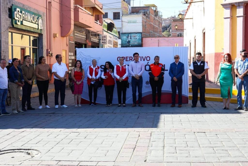Adolfo Alfaro encabeza arranque del operativo en Manuel Doblado Adolfo Alfaro invitó a la ciudadanía y al turismo a disfrutar de esta temporada vacacional en Manuel Doblado y sus alrededores.