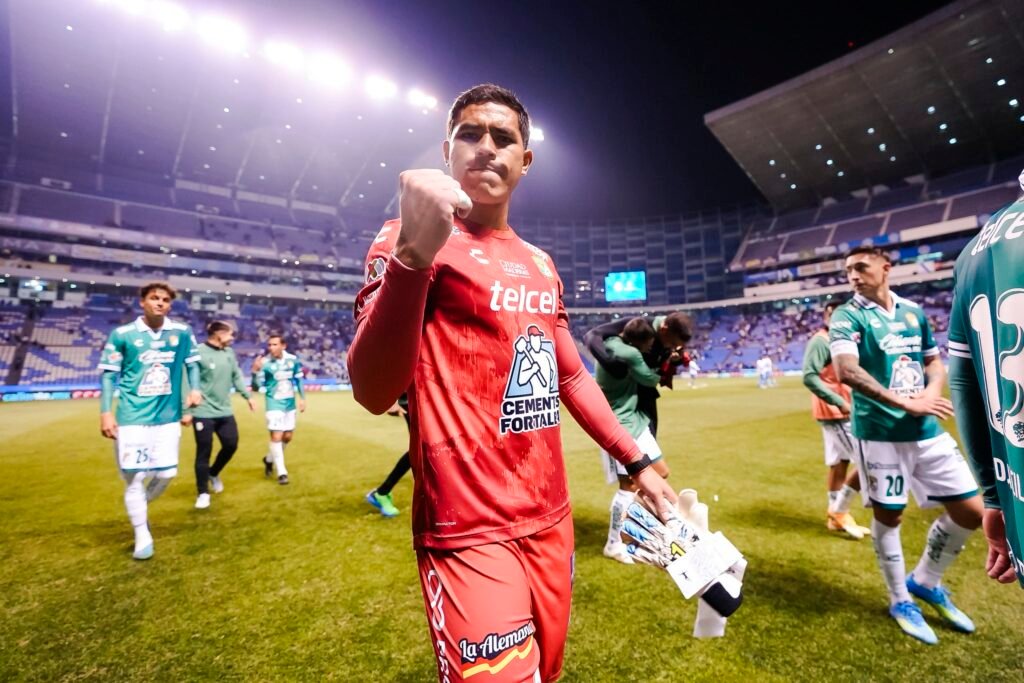 ¡Hay descuentos! Club León quiere estadio lleno ante Juárez El Club León enfrenta el próximo sábado a Juárez en el Nou Camp, donde busca seguir sumando puntos.