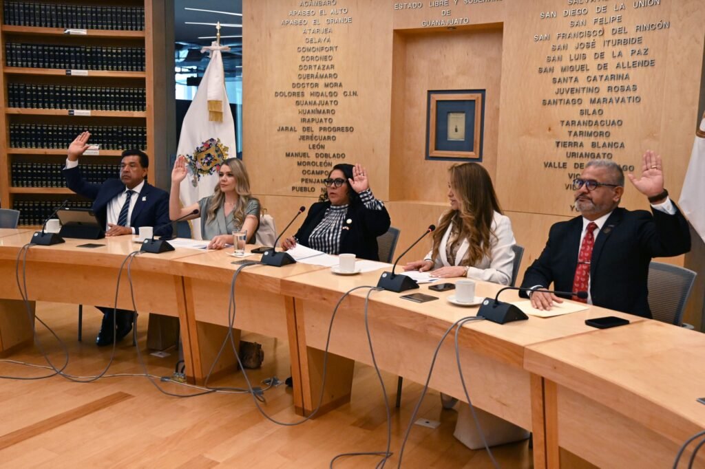 La Comisión de Atención a las Personas Migrantes realiza mesa de trabajo, con la finalidad de alzar la voz contra abusos del ICE en Estados Unidos.