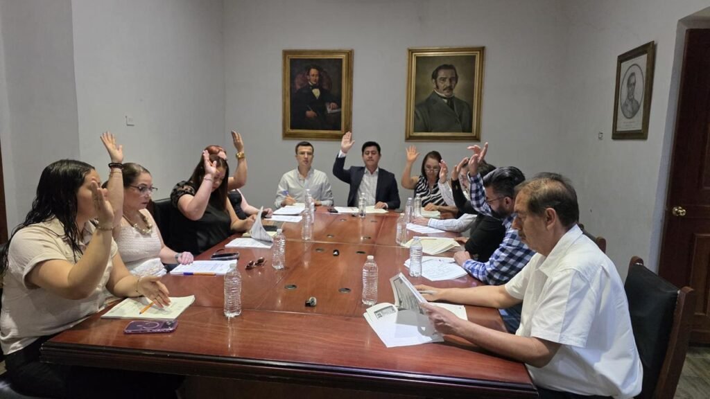 Adolfo Alfaro presentó su propuesta para la entrega de apoyos económicos 2026, que dará atención mensual a más de 160 ciudadanos.