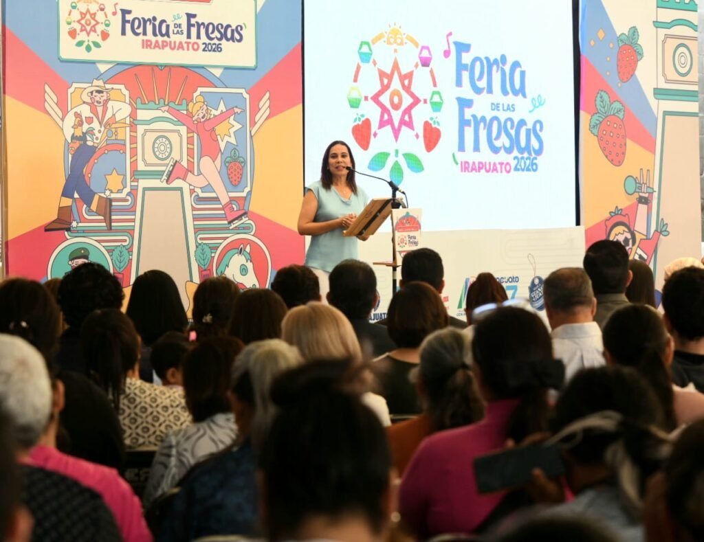 Lorena Alfaro reconoció el trabajo de todos los que estuvieron involucrados y fueron parte de esta edición de la Feria de las Fresas.