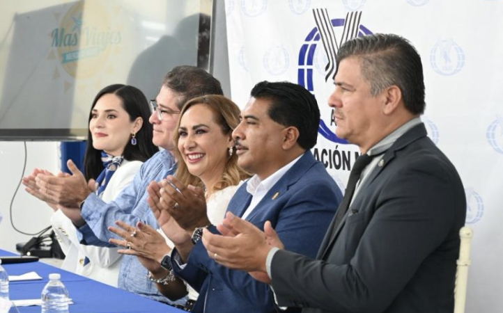 SECTURI y AMAV se unen para impulsar el turismo en Guanajuato Lupita Robles León resaltó la importancia de sumar esfuerzos con la finalidad de promocionar los atractivos turísticos de las regiones de Guanajuato.