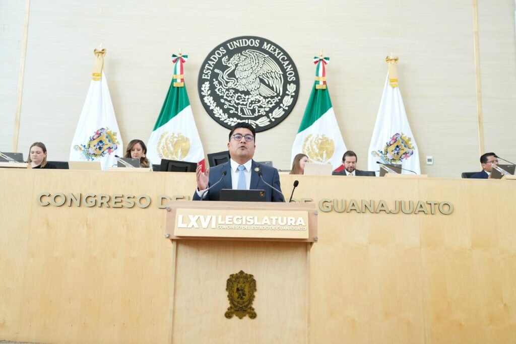 El diputado Óscar González Espinosa reconoció su preocupación porque las familias de Guanajuato tengan un desarrollo.