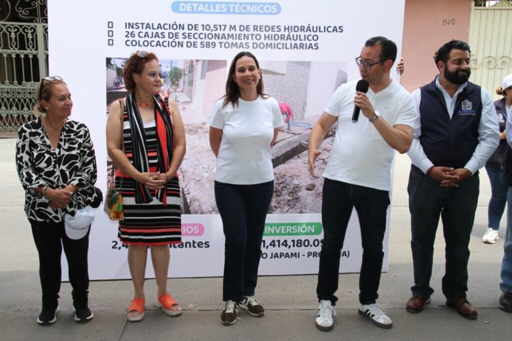 Lorena Alfaro entregó la segunda etapa de rehabilitación de la red de agua entubada en la colonia Las Reynas en Irapuato.