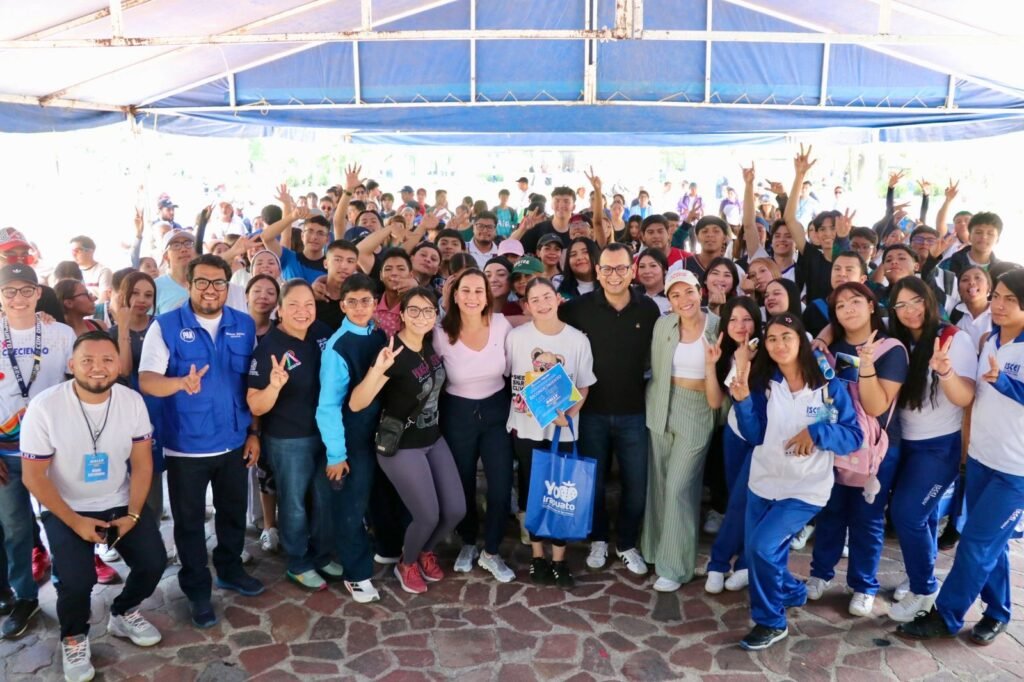 Irapuato impulsa la convivencia entre la juventud Lorena Alfaro felicitó a los participantes en el Rally del Día del Estudiante, y los invitó a seguir siendo parte de estas actividades.