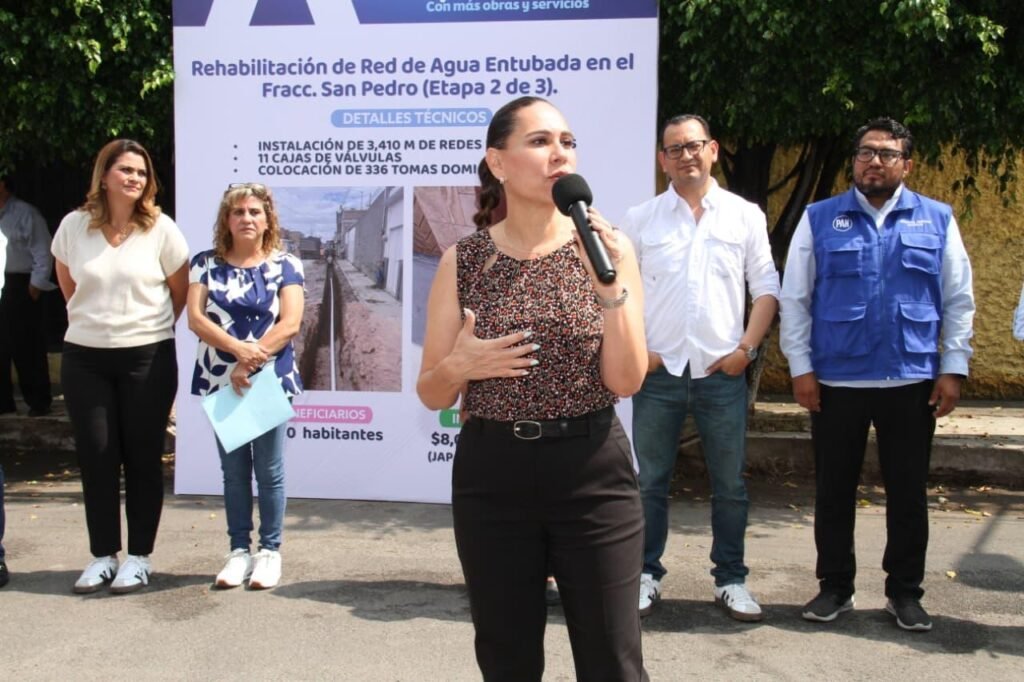 Lorena Alfaro renueva infraestructura hidráulica en San Pedro, Irapuato Lorena Alfaro anunció más proyectos para la rehabilitación de vialidades y la atención integral de la colonia.
