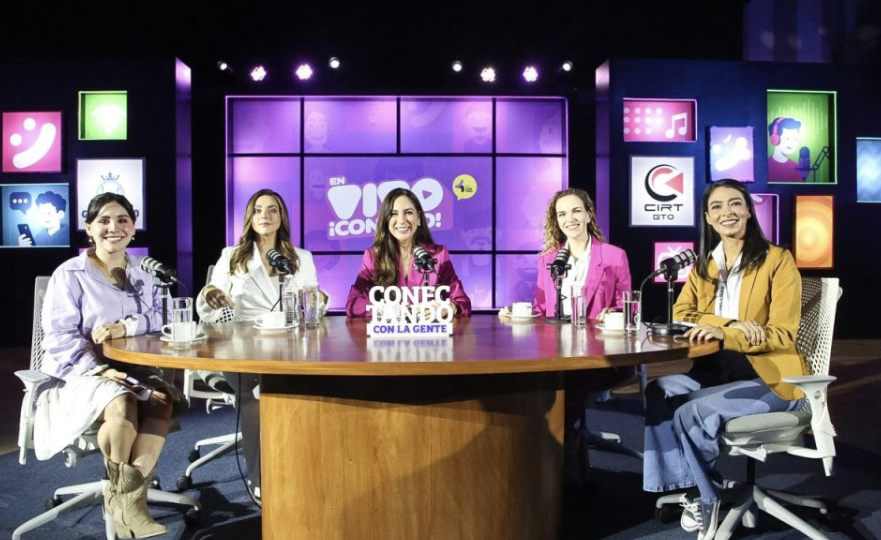 Libia Dennise resalta la importancia de la libertad de expresión en Guanajuato Durante 'Conectando con la Gente', Libia Dennise estuvo acompañada por Alejandra Magaña, Pamela Cerdeira, Sarahí Martínez y Paola Galo.