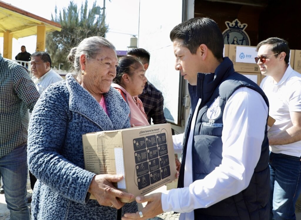 ¡Están listos! DIF Estatal y municipios se unen contra contingencias por lluvias DIF Estatal y Comités en los Municipios se unen para brindar a los guanajuatenses protección en esta temporada de lluvias.