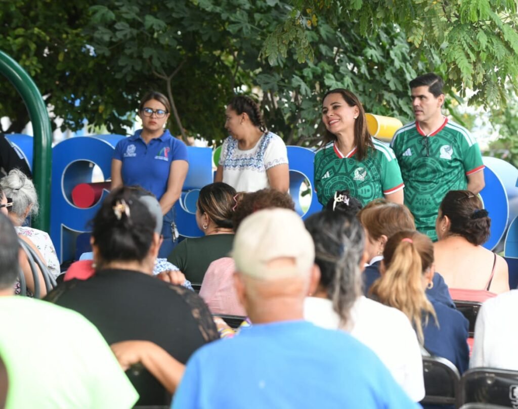 Lorena Alfaro impulsa el desarrollo de las colonias de Irapuato Lorena Alfaro visitó a las vecinas y vecinos de la colonia San Gabriel Primera Sección, con quienes reiteró su compromiso de impulsar el desarrollo.