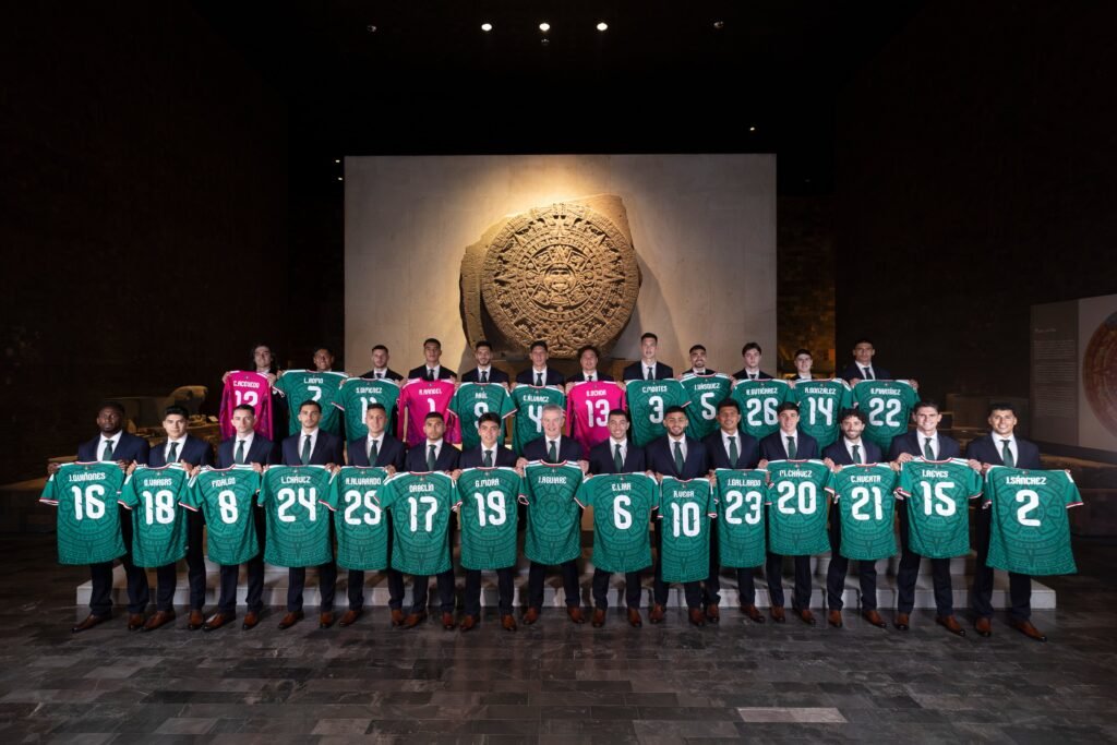 El equipo de Javier Aguirre ya tiene foto oficial. La Selección Nacional ya tiene una postal oficial a unos días del Mundial.