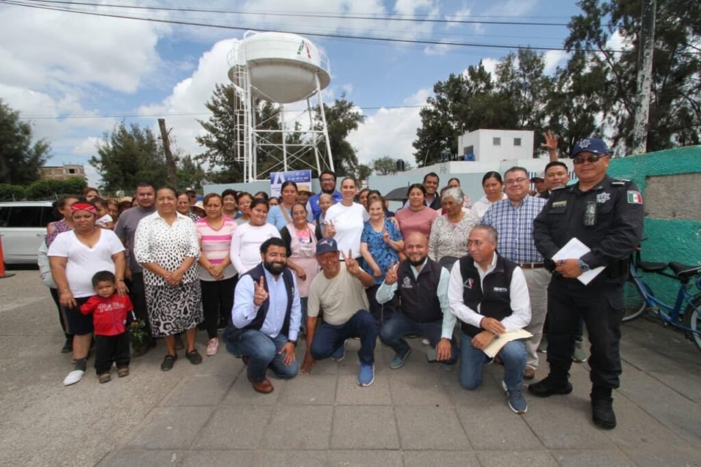 Lorena Alfaro arrancan con obras de agua potable y drenaje sanitario en la comunidad de Tomelópez, en Irapuato.
