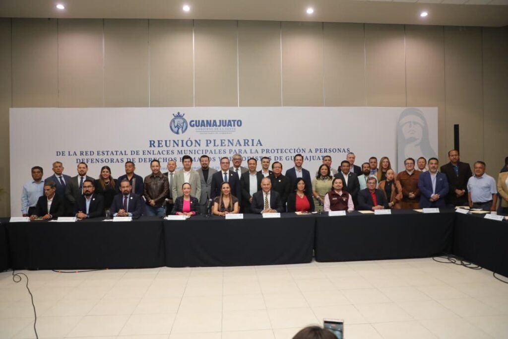 Durante este encuentro se destacó la importancia de defender la libertad de expresión y la labor de las y los defensores de los derechos humano.