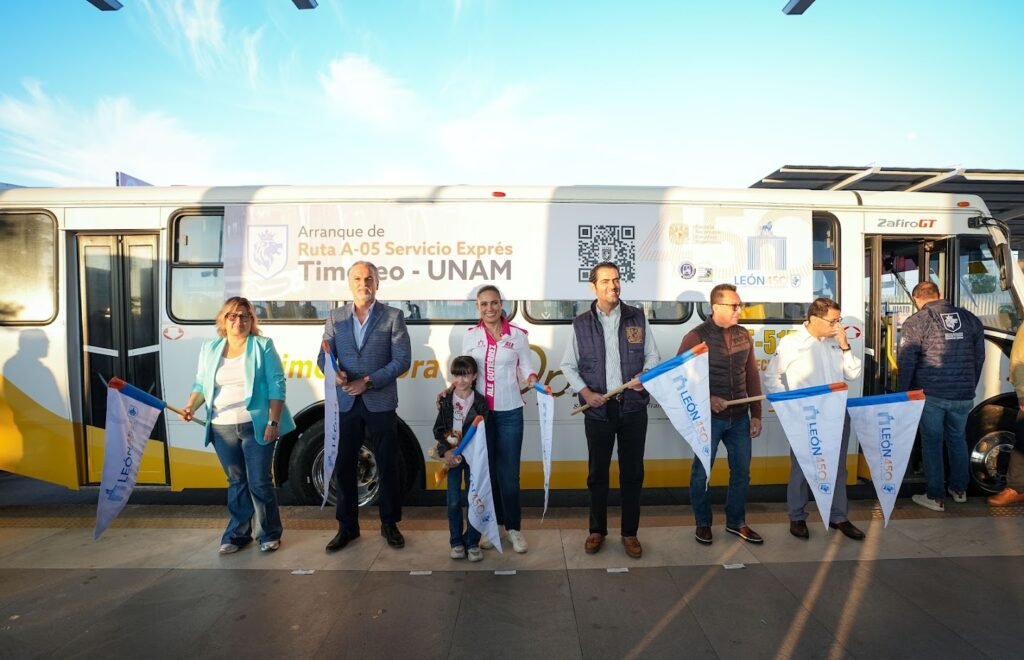 Ale Gutiérrez destaca trabajo en movilidad con nuevo servicio exprés en León Ale Gutiérrez trabaja para mejorar el transporte público significa brindar más tiempo, seguridad y calidad de vida para las familias leonesas.