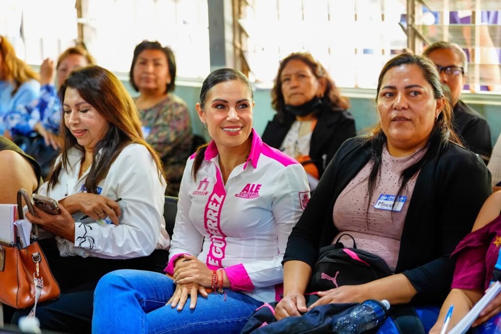 En León, familias de San Miguel suman esfuerzos para realizar sus proyectos Ale Gutiérrez destacó en este recorrido, que las obras impulsadas por Participa León fortalecen escuelas, espacios públicos, alumbrado y áreas de convivencia.