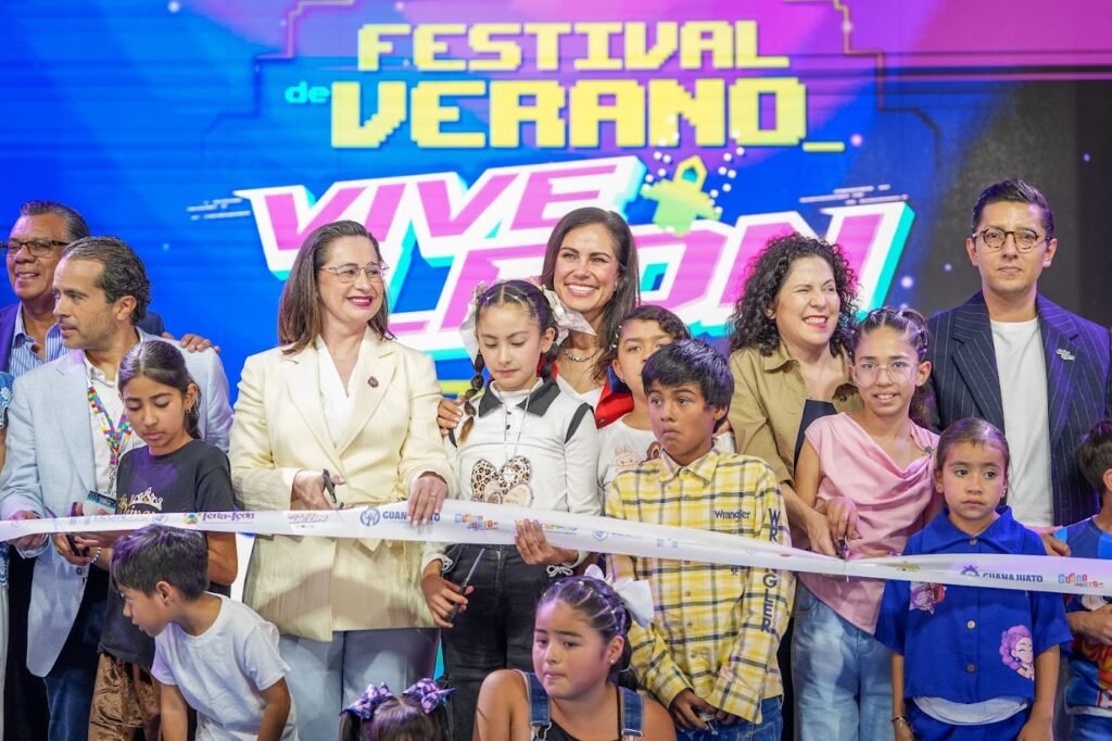 ¡Una gran fiesta! Ale Gutiérrez inauguró el Festival de Verano 2026. Ale Gutiérrez invitó a esta Feria, donde habrá más de 180 espacios comerciales ofrecerán productos y servicios, impulsando el consumo local.