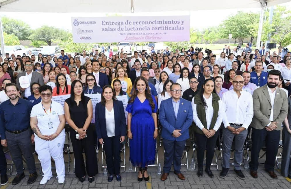 Libia Dennise trabaja por más espacios dignos para proteger la lactancia materna Libia Dennise estuvo acompañada por Lorena Alfaro, alcaldesa de Irapuato en su visita por el municipio de Irapuato.