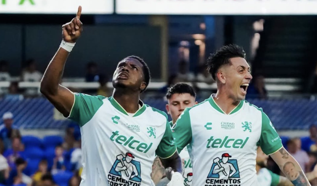 ¡Paso perfecto! León vence a domicilio a Orlando City El Club León sigue con buen paso en la Leagues Cup y ahora vence a Orlando City, por lo que avanza a la siguiente ronda.