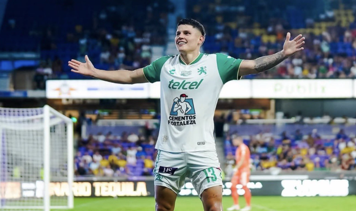 León afila las garras en la Liga MX y en la Leagues CUP El Club León tendrá doble participación en este mes en la Liga MX y en la Leagues CUP, donde busca seguir aprovechando su buen paso.